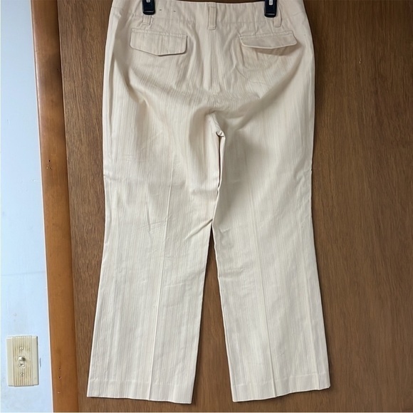 size 10 cream color Ann Taylor cropped dress pants - Picture 4 of 9